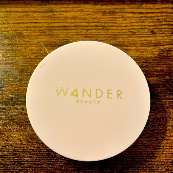 Wander “wandress glow”. Beautiful champagne pearl glow for face, body and eyes - Picture 3 of 3